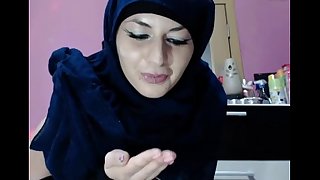 Pretty sexy arab anal on cam - lickmycams.com